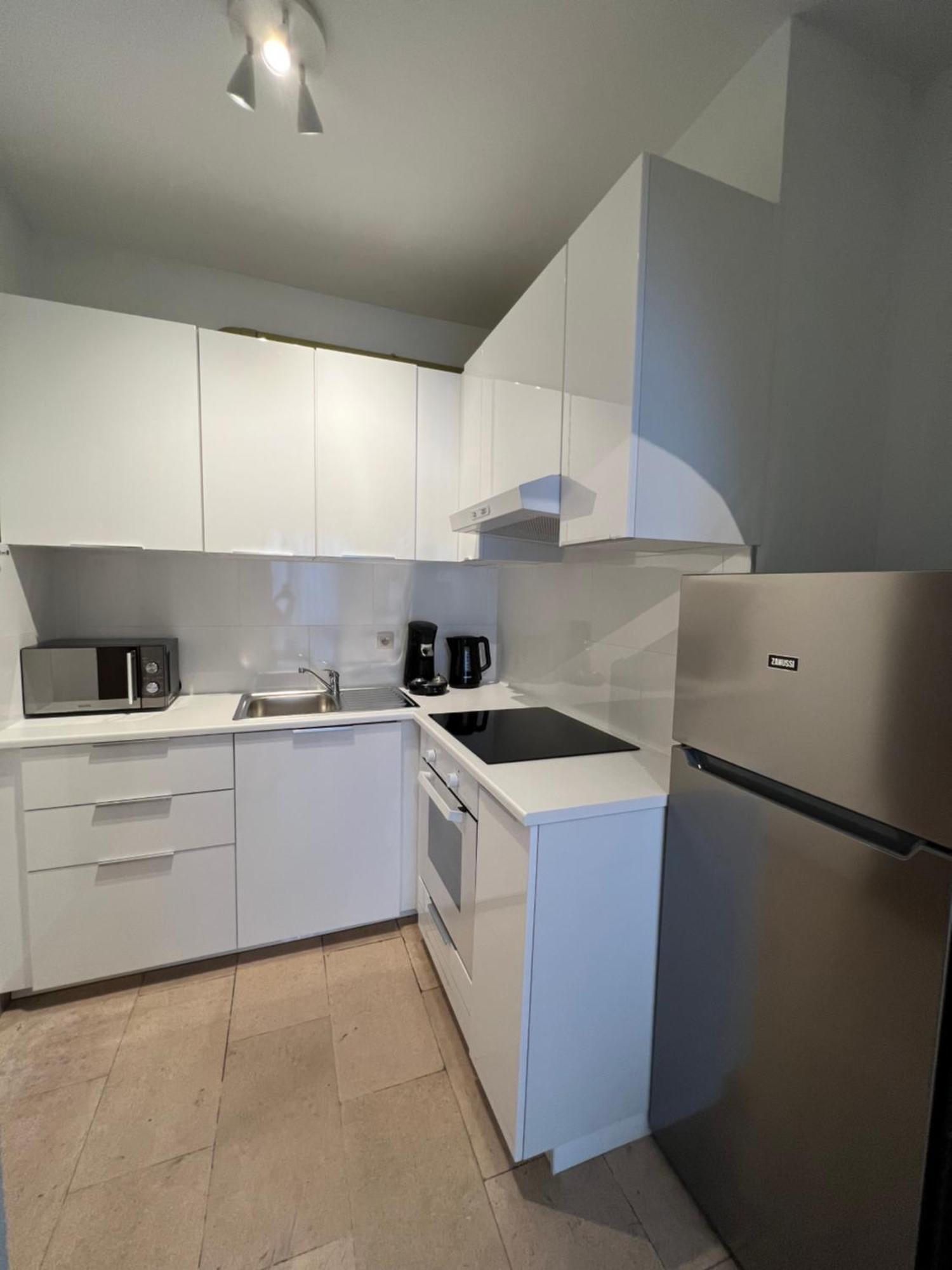Appartement Lumineux Dans Un Quartier Anime Brussels Exterior photo